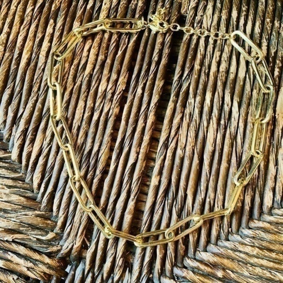 ✨💛 Chunky Gold High Shine Chainlink Necklace ✨NWOT✨ - Picture 3 of 10